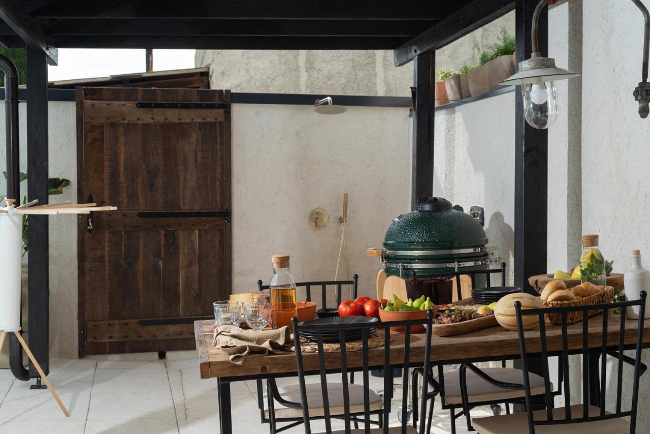 Blacksmith'S House - Rental House With Heated Pool Posedarje Exterior foto