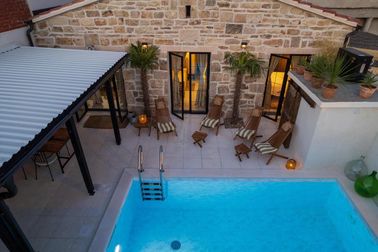Blacksmith'S House - Rental House With Heated Pool Posedarje Exterior foto