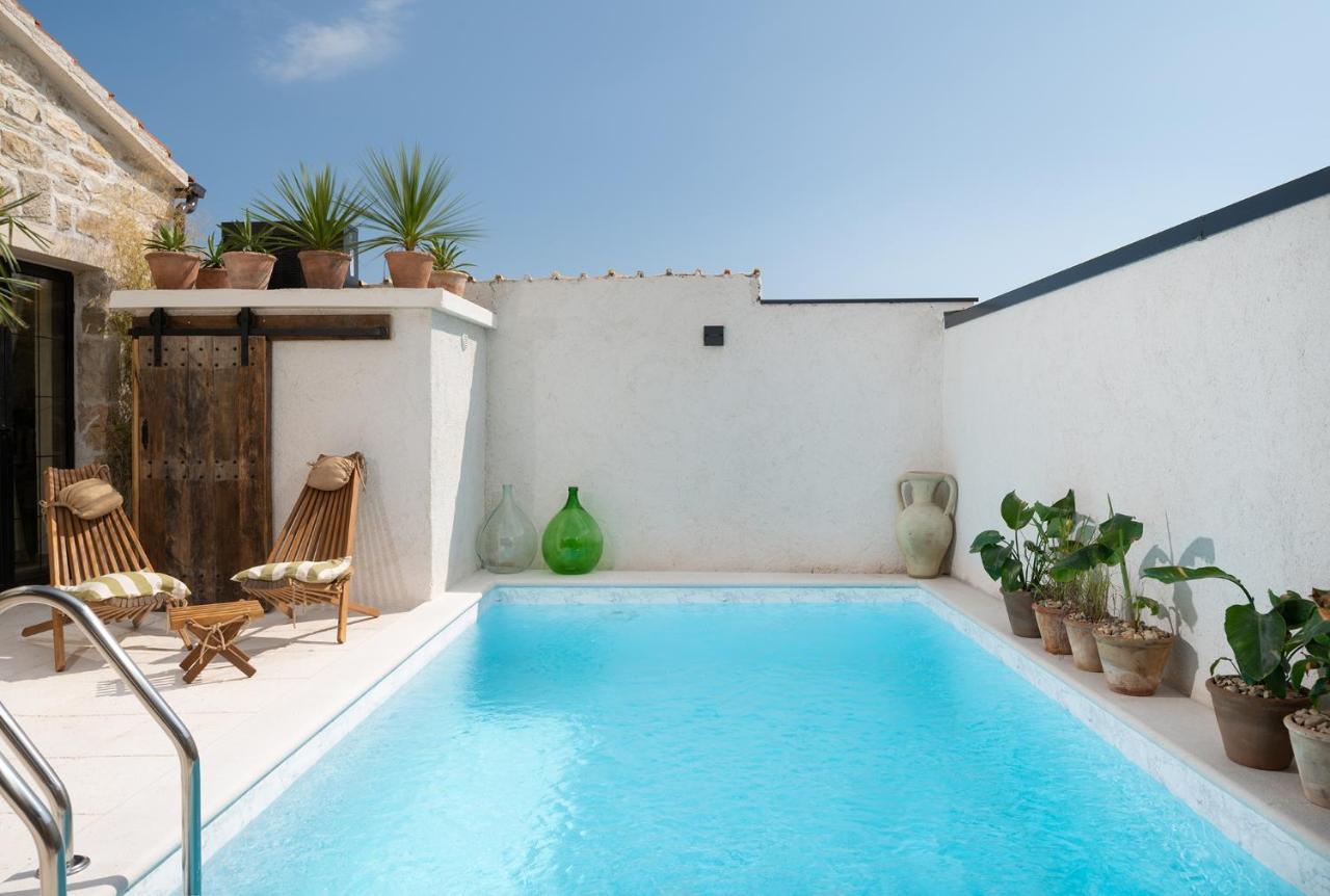 Blacksmith'S House - Rental House With Heated Pool Posedarje Exterior foto