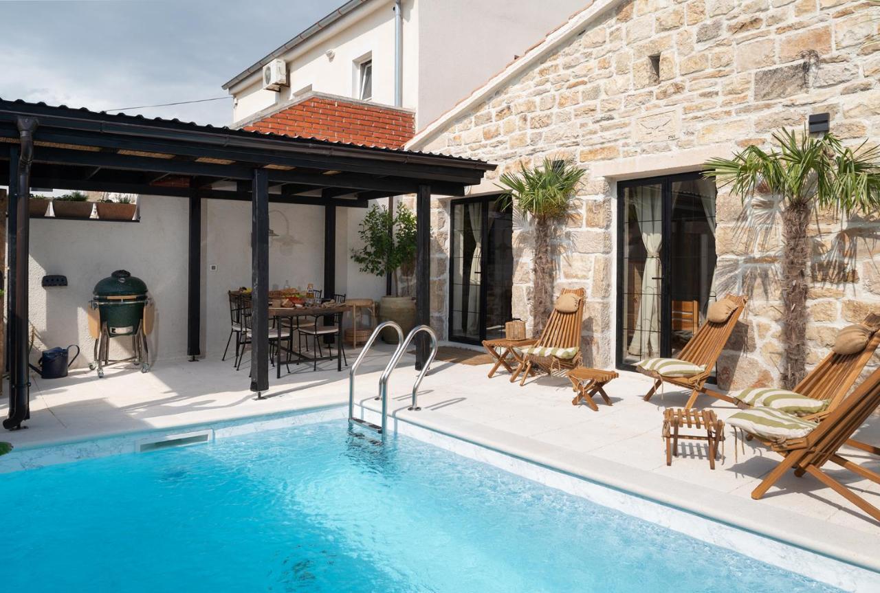 Blacksmith'S House - Rental House With Heated Pool Posedarje Exterior foto